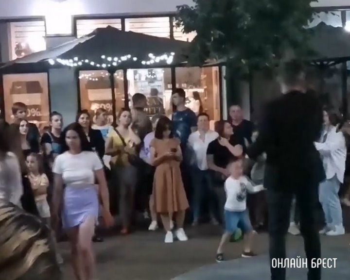 Читатель: На Советской в Бресте своя неповторимая атмосфера!!!