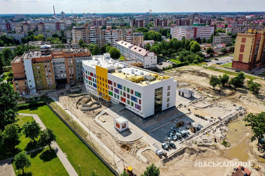 Полетали над строительными объектами в Бресте