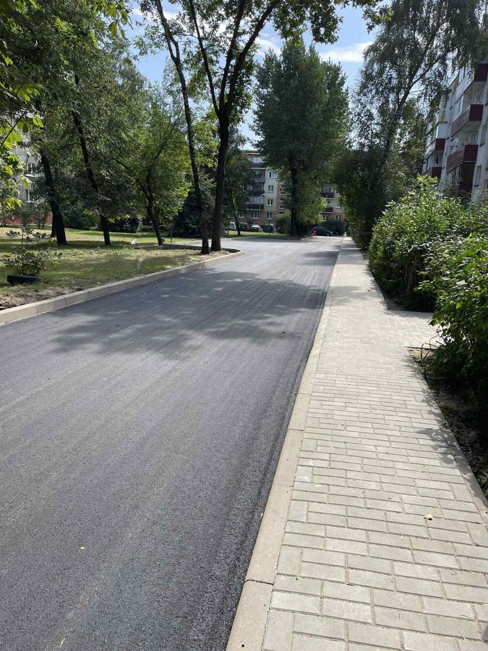 Асфальтирование на ул. Кривошеина в Бресте