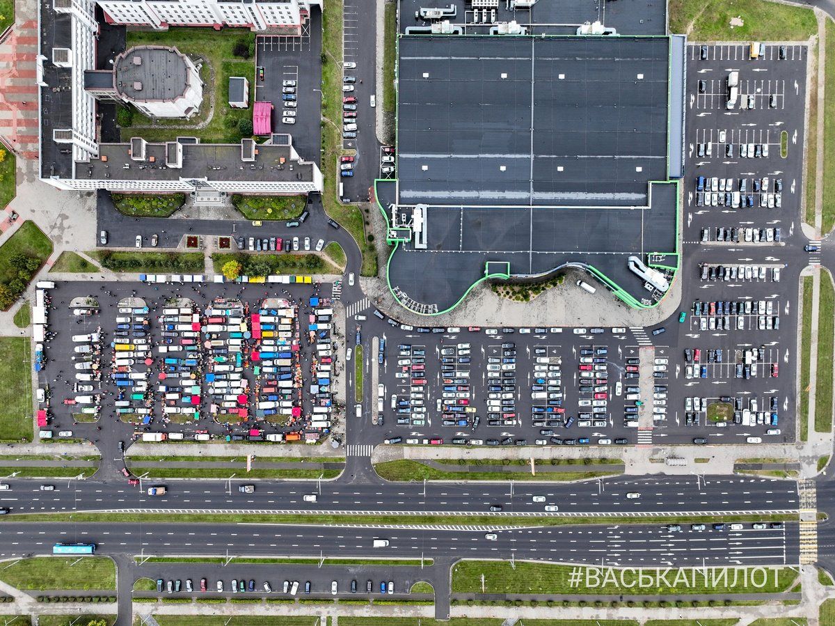 Посмотрим на осеннюю ярмарку в Бресте с высоты