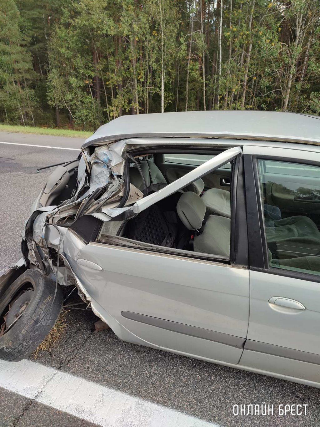 Очевидец: В Брестской области на М1 произошло серьёзное ДТП