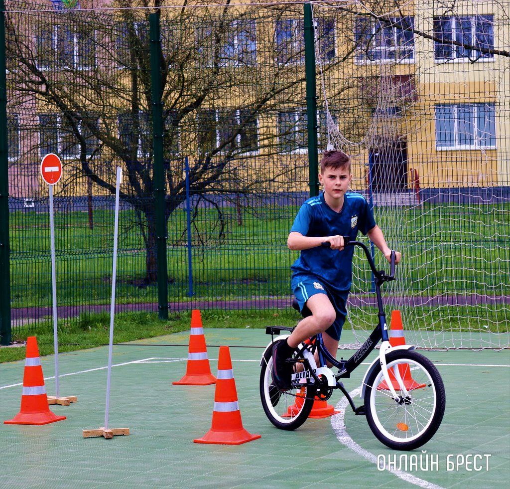 Читатель: Отряд ЮИД средней школы № 28 г. Бреста - победитель зональных соревнований в Кобрине