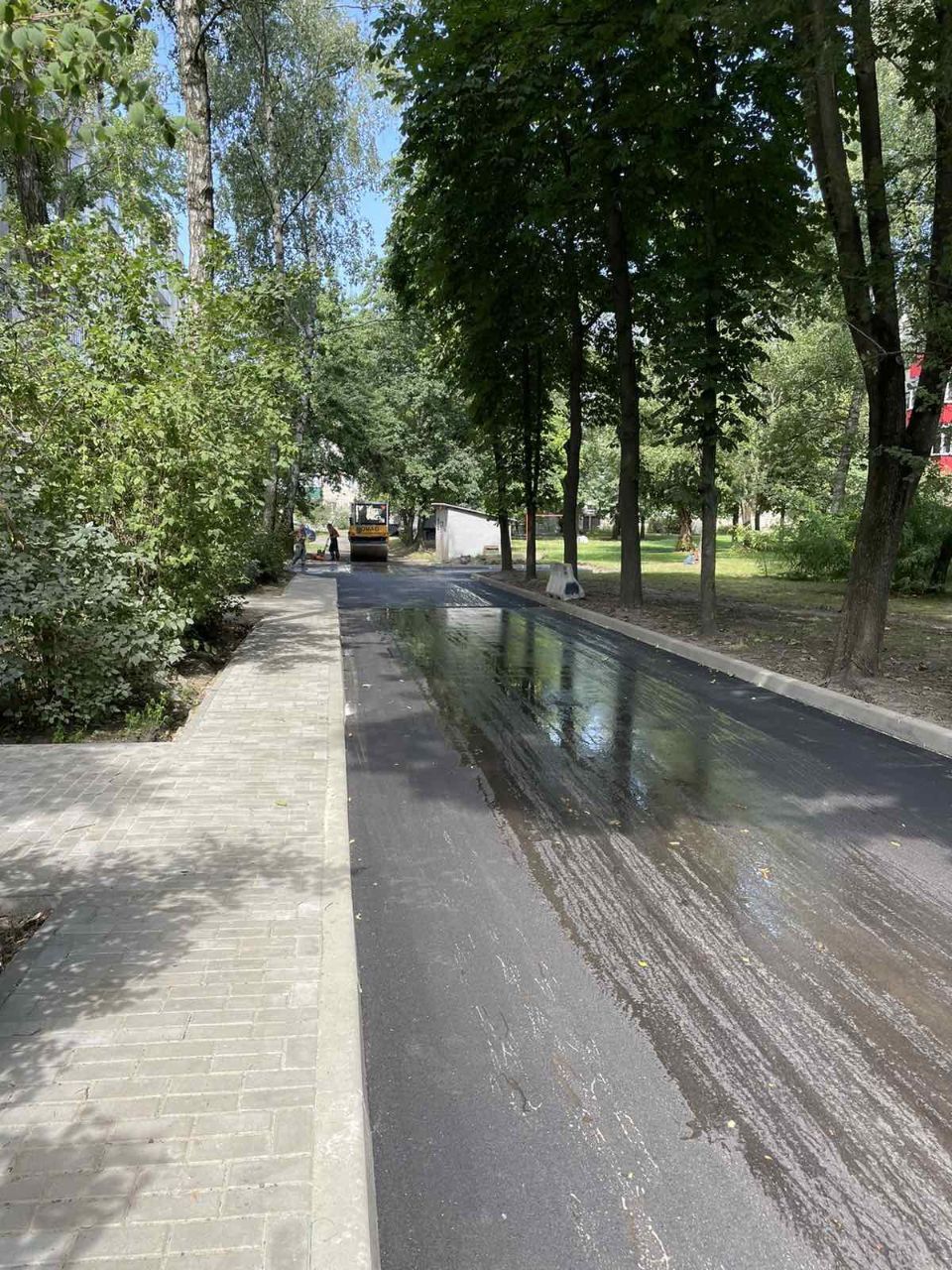 Асфальтирование на ул. Кривошеина в Бресте