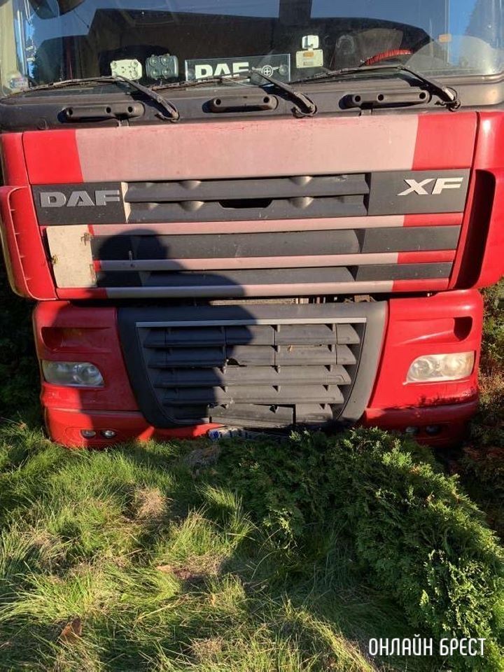 Брест, Катин Бор. Фура чуть не врезалась в жилой дом