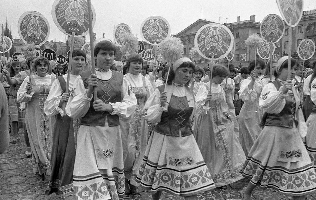 Первомайская демонстрация в Бресте, начало 80-х гг