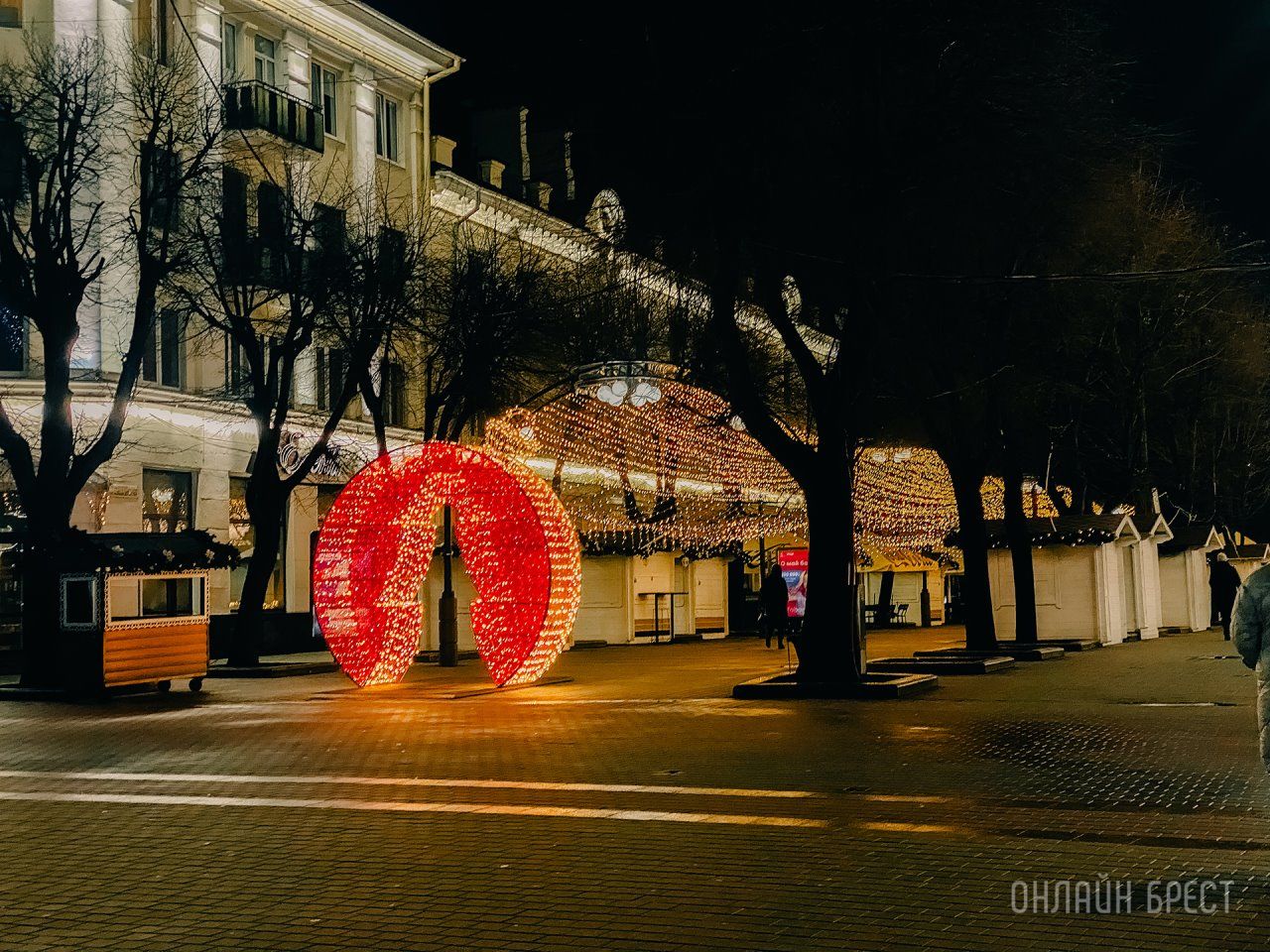 Новогодняя иллюминация в Бресте