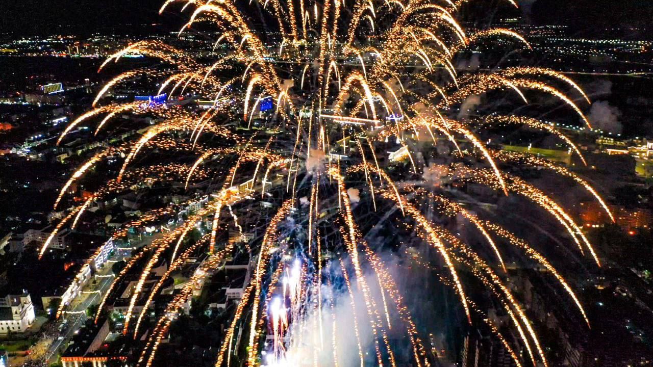 Посмотрите на праздничный концерт и салют в Бресте 3 июля с высоты