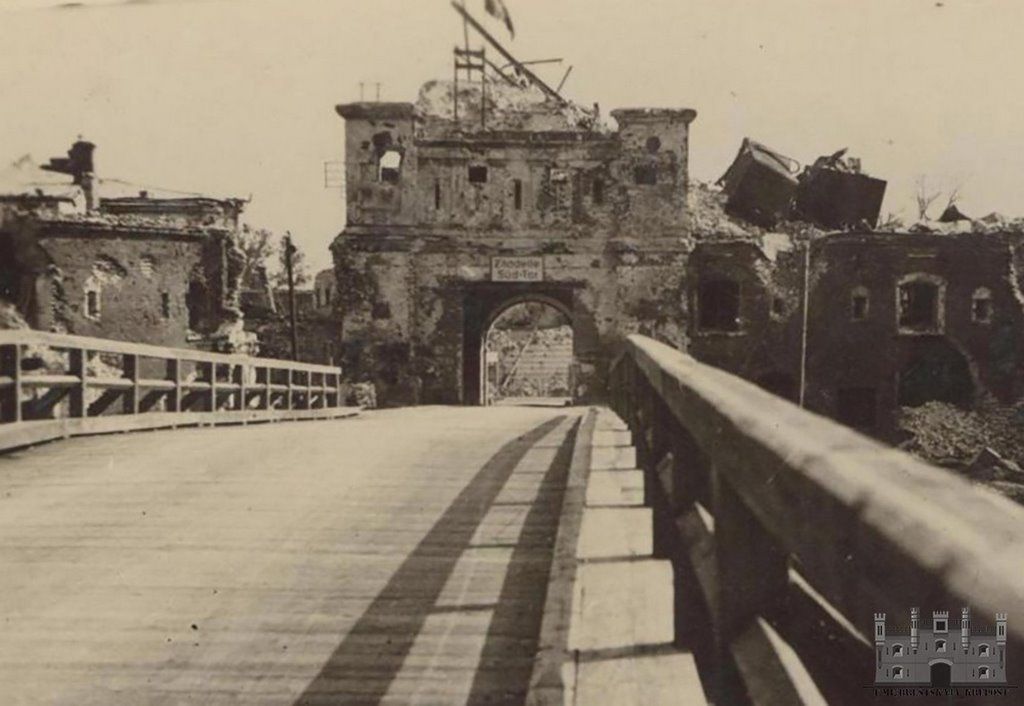 Водонапорная башня с обзорной площадкой