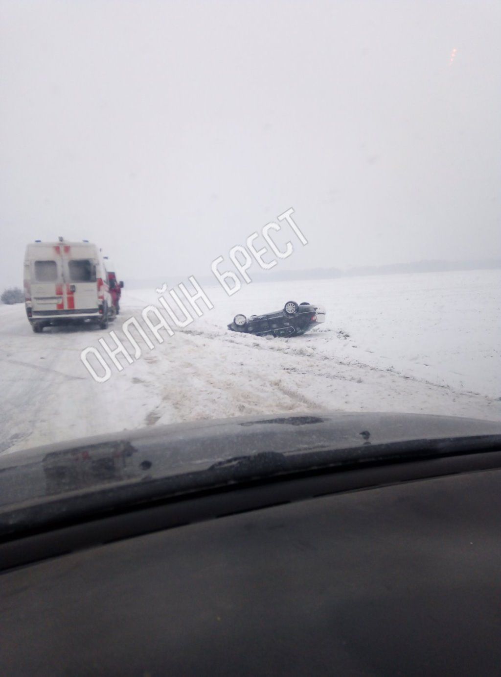 Очевидец: Кобринский район, аг. Дивин. Перевернулась машина