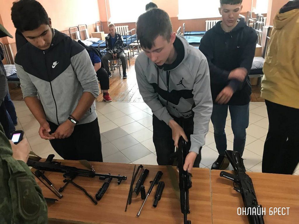 Читатель:  Проведены занятия по боевой подготовке