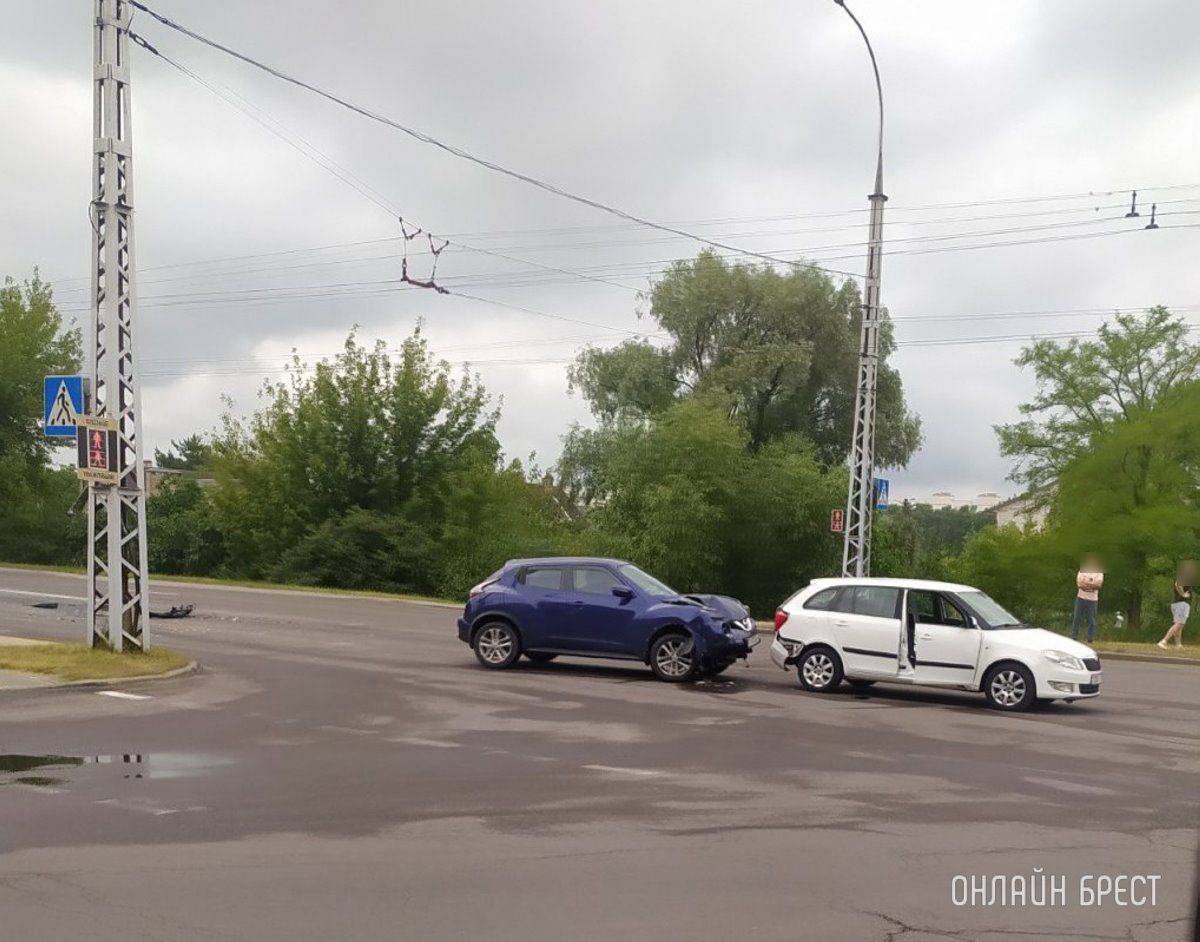 Читатель: В Бресте на ул. 28 Июля произошло ДТП