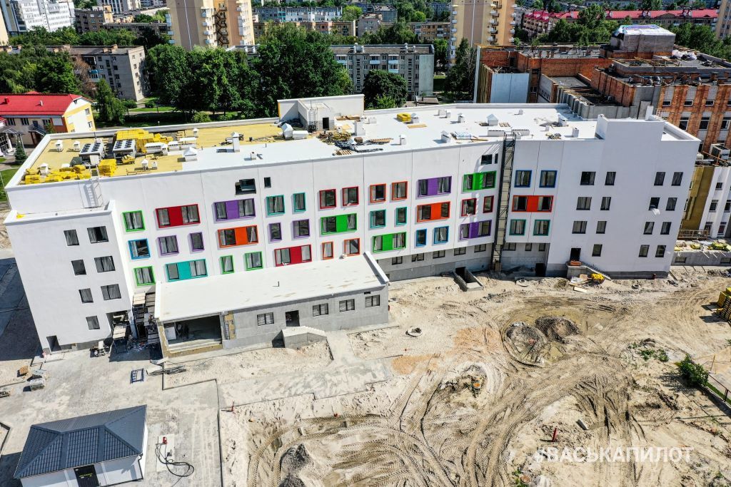 Полетали над строительными объектами в Бресте