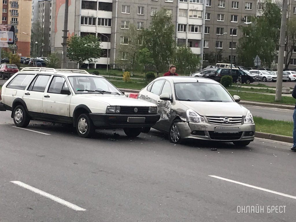 Читатель: Сегодня произошло ДТП возле бывшего McDonald’s в Бресте