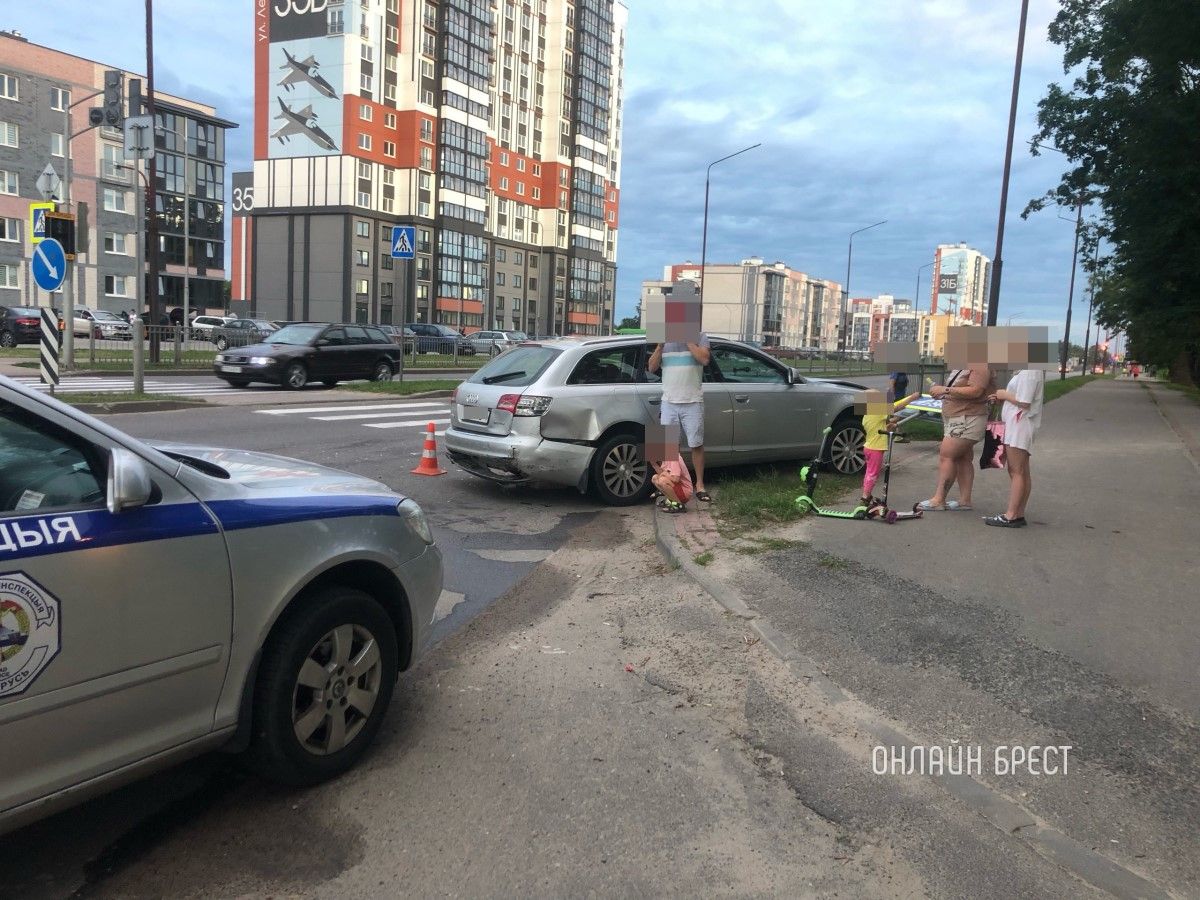 Читатель: Два Audi столкнулись вчера вечером в Бресте