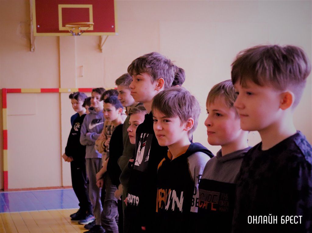 Читатель: Конкурсная программа «А ну-ка, парни!» в средней школе № 28 г. Бреста