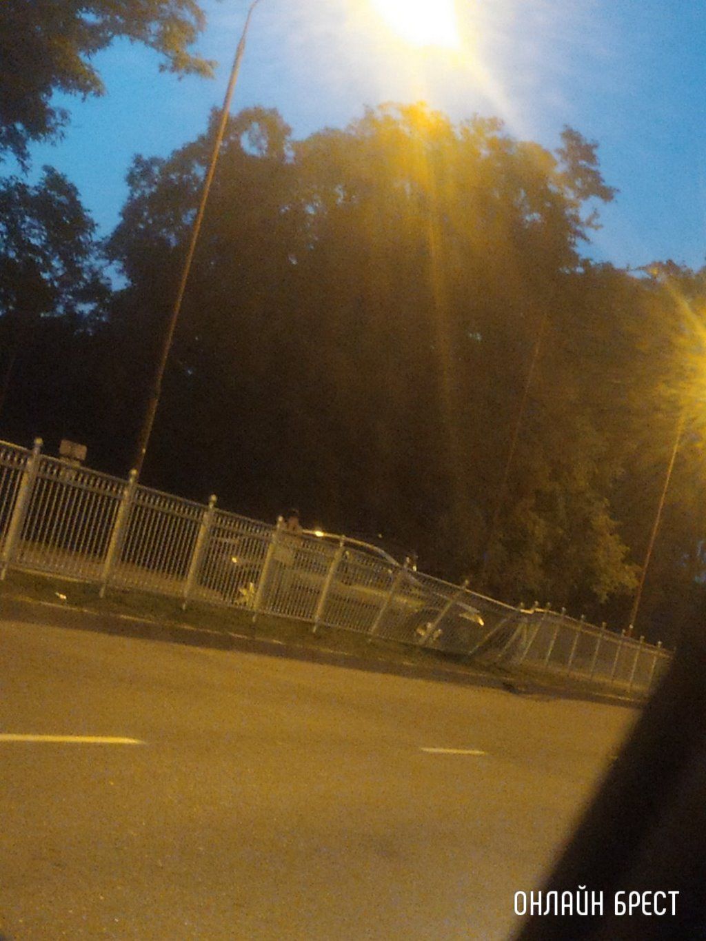 Читатель: В Бресте ночью на Л.Рябцева произошло ДТП