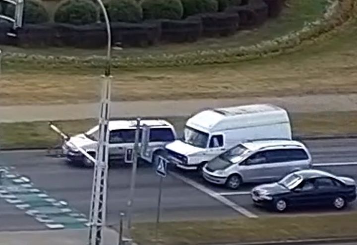 ДТП в Бресте на ул. 28 Июля попало на камеру видеонаблюдения