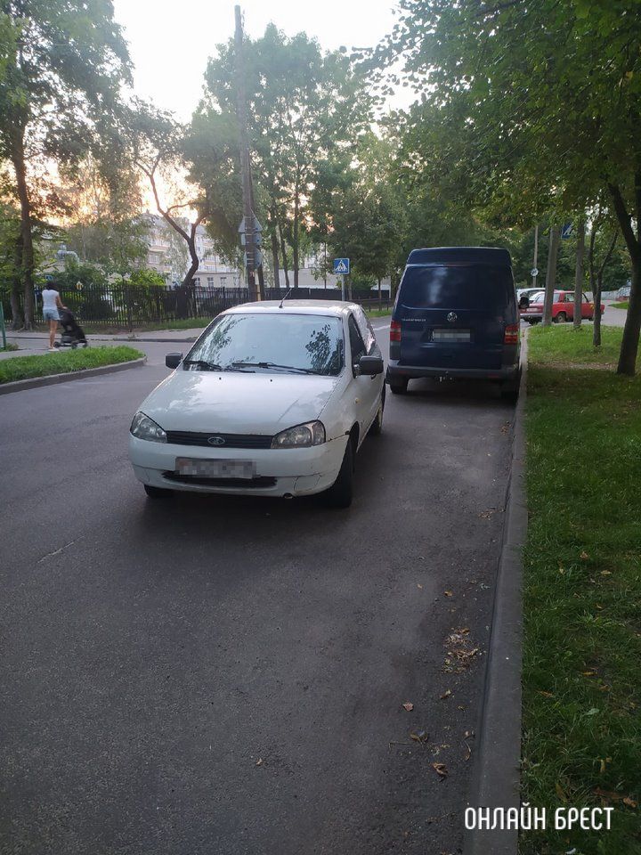 Читатель: Как можно так парковаться?