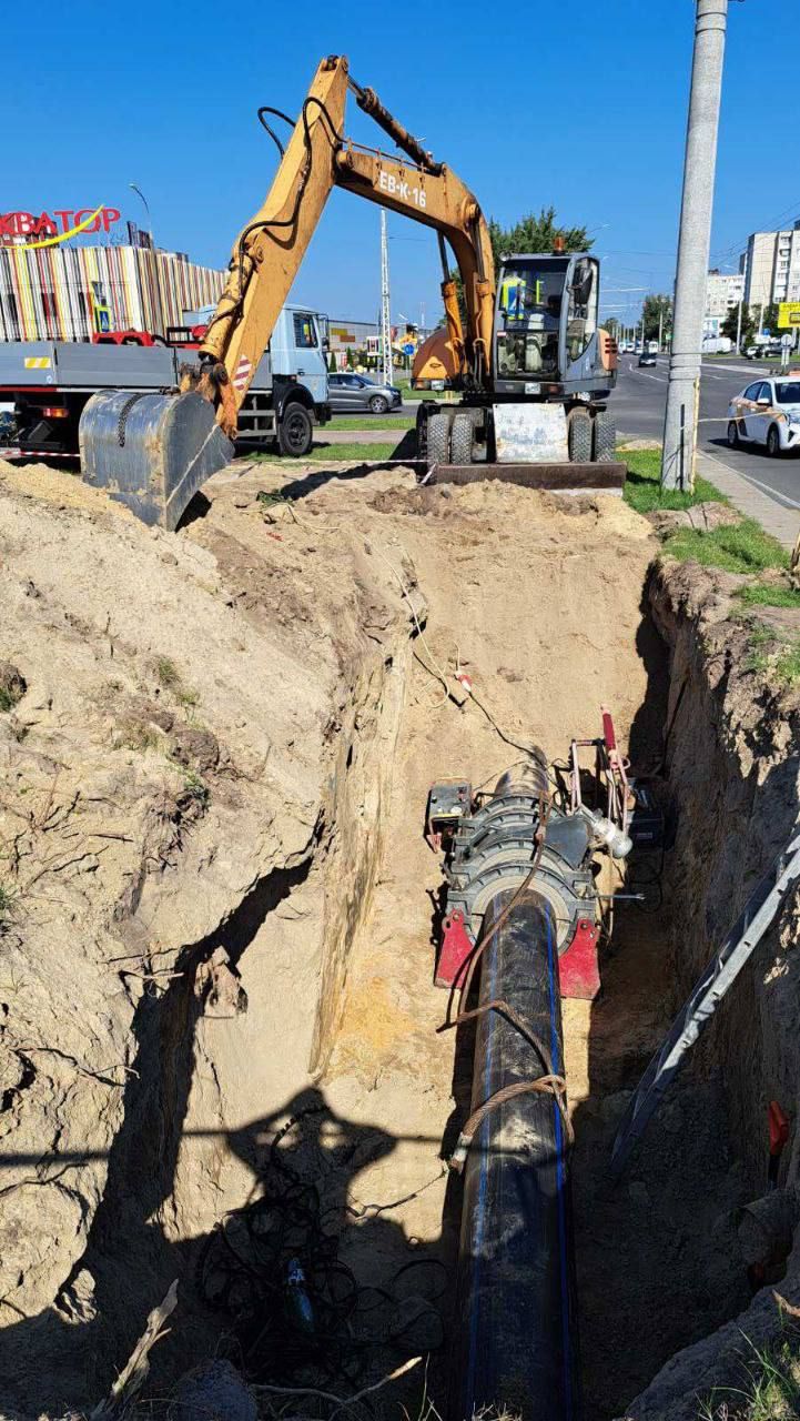 В Бресте выполняются работы по замене участка сети напорного водоотведения общей протяженностью 1250м по улице Гаврилова