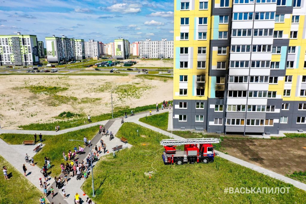 В Бресте на Грюнвальдской произошел серьёзный пожар. Горела квартира (Фото и видео)