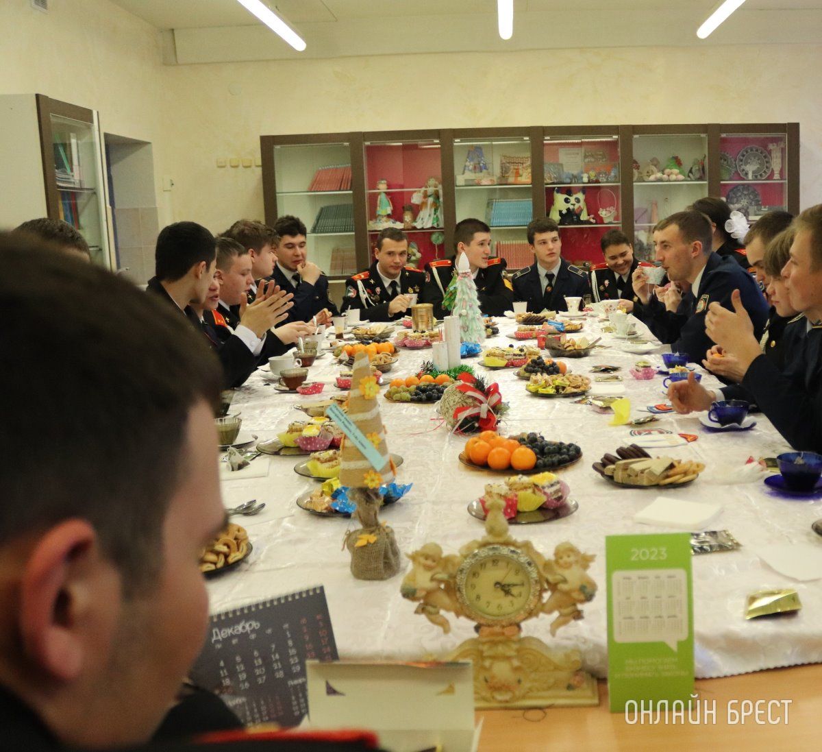 Читатель: Кадеты Москвы побывали в гостях у кадетов 28-ой школы г. Бреста и приняли участие в дружеских соревнованиях