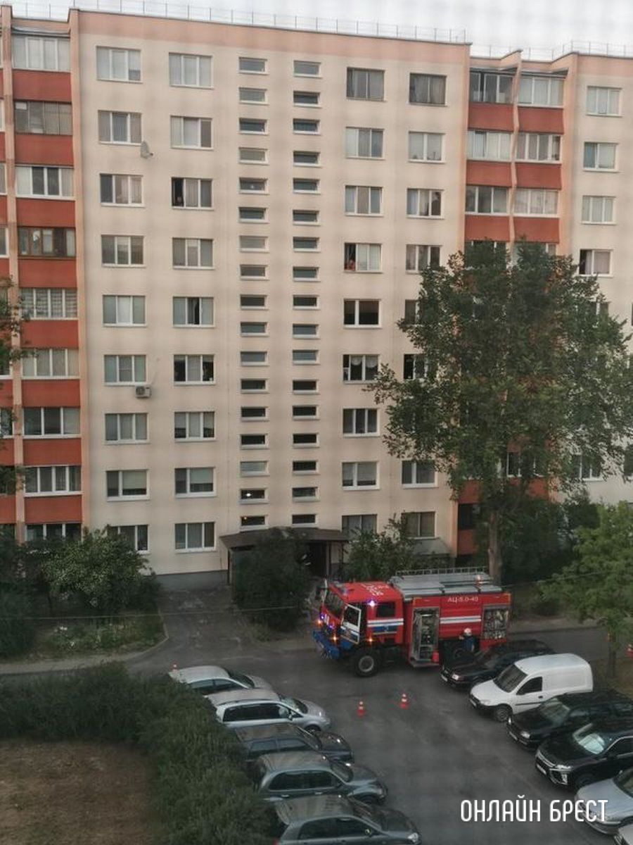 Читатель: Вчера вечером (26 июня) на Краснознаменной в Бресте. Подробности неизвестны