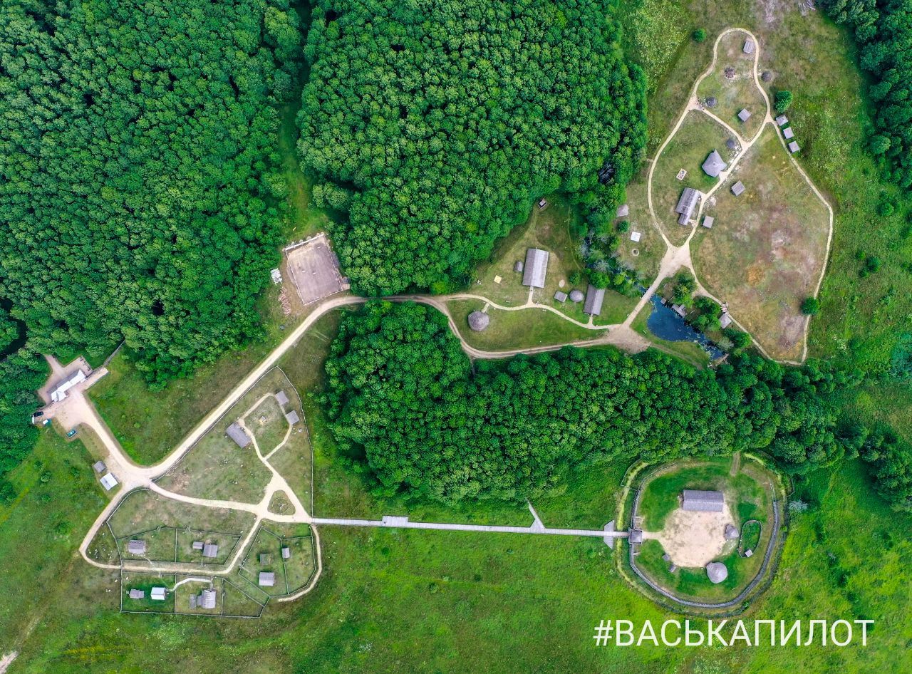 Археологический музей в Беловежской пуще. Посмотрите видео и фото с высоты