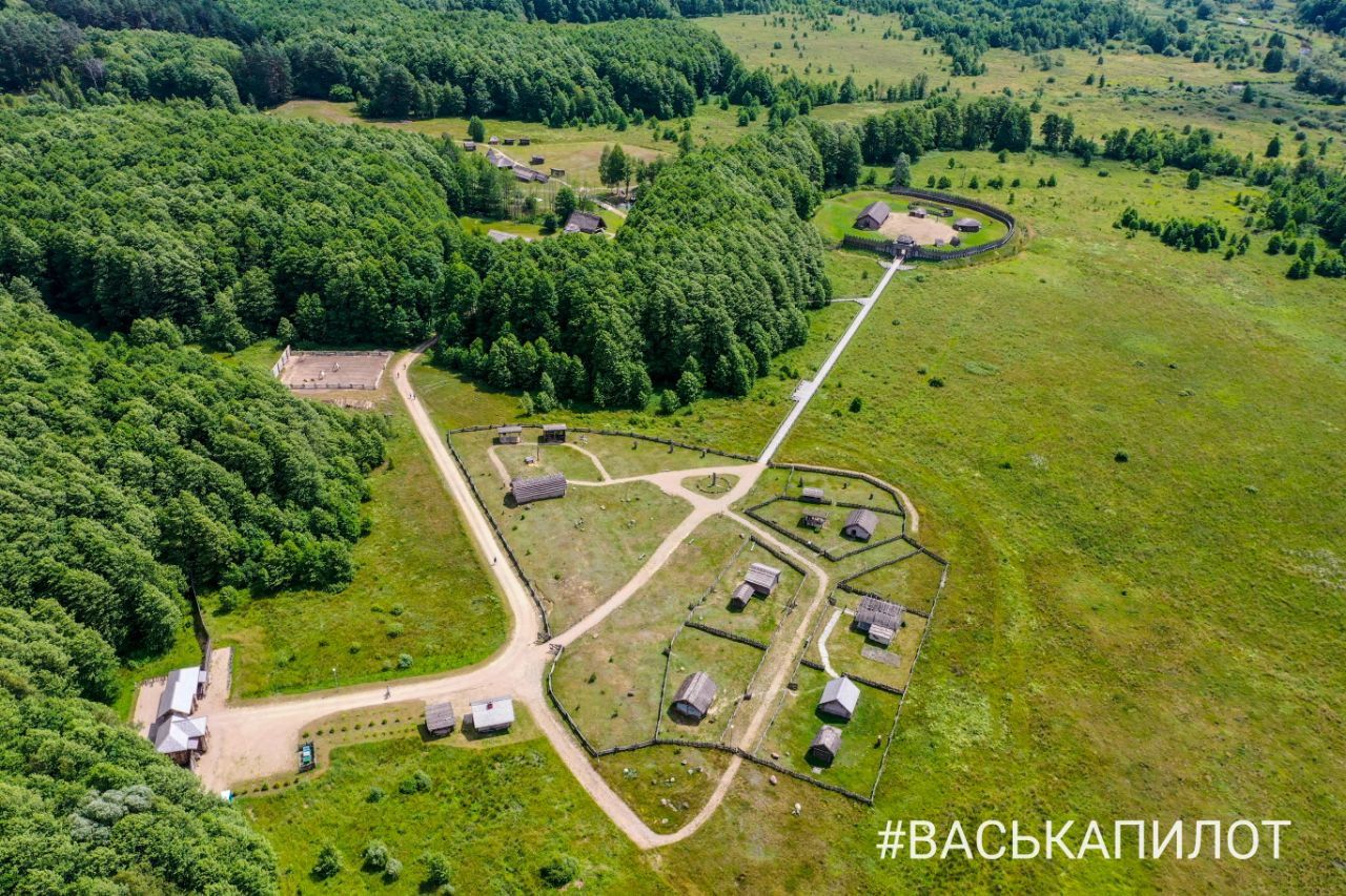 Археологический музей в Беловежской пуще. Посмотрите видео и фото с высоты