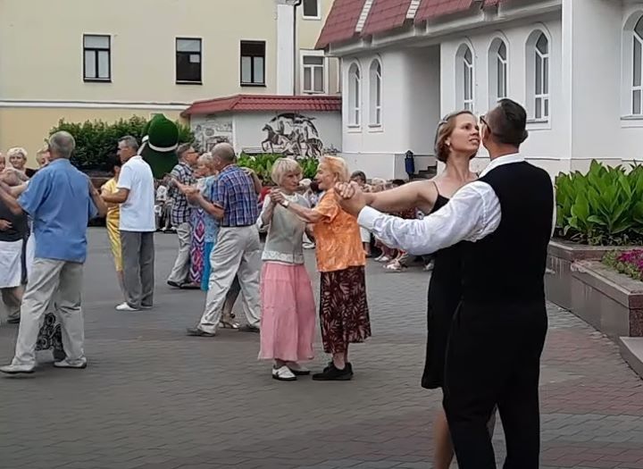 Незабываемая атмосфера летнего вечера в Бресте