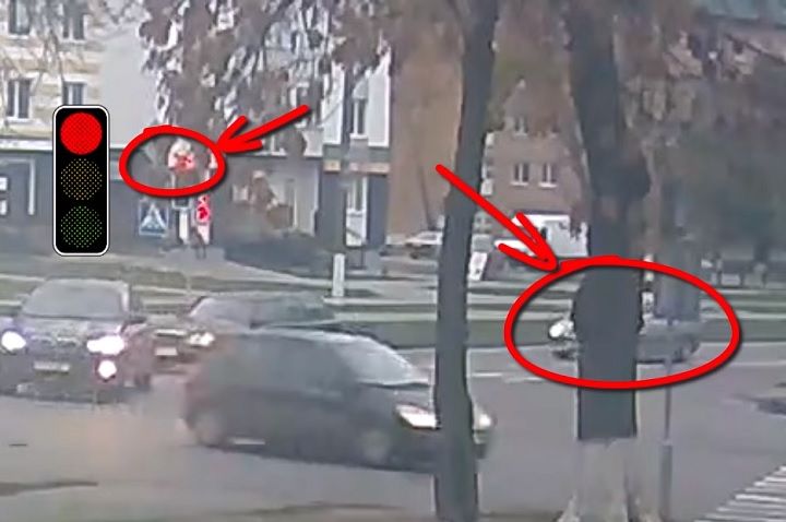 В Пинске на перекрестке произошло ДТП. Смотрите момент столкновения