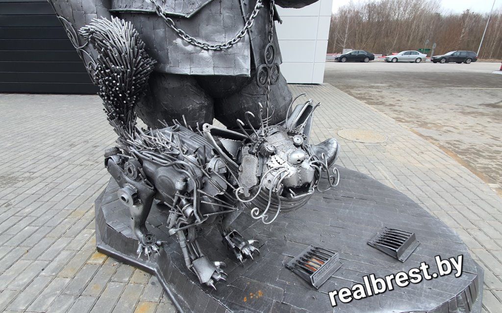 Красивый арт-объект появился недалеко от границы в Бресте