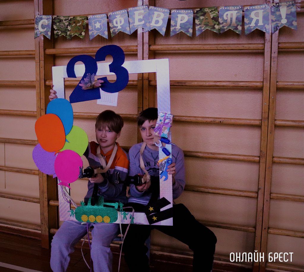 Читатель: Конкурсная программа «А ну-ка, парни!» в средней школе № 28 г. Бреста