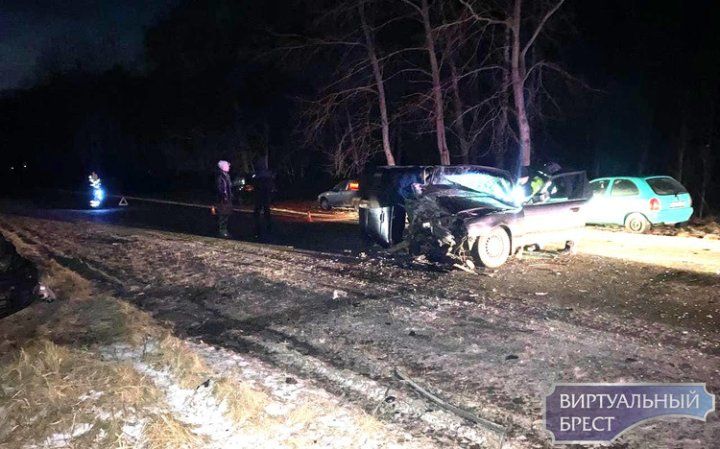 В Бресте на Красном дворе произошло серьёзное ДТП