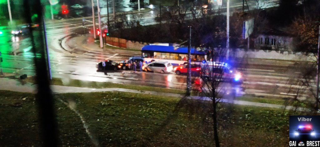 Очевидец: ДТП в Бресте  на ул. 28 Июля, перед Суворова