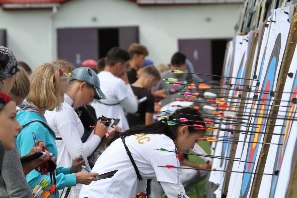 В Бресте проходит Международный турнир по стрельбе из лука