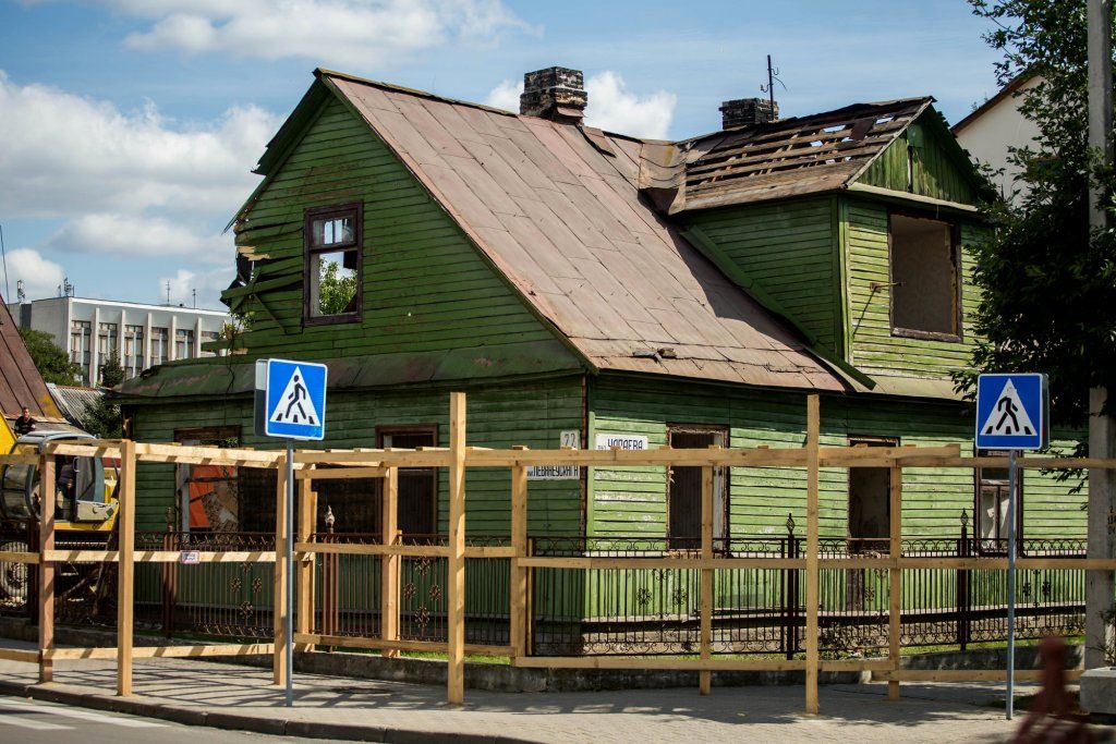 Угол Леваневского - Чапаева. Брест, 2017 год