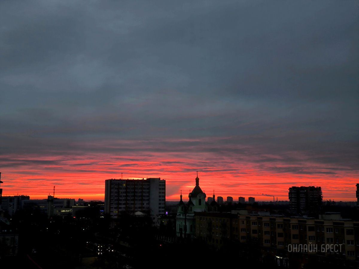 Читатель: Сегодня в Бресте был красивый рассвет