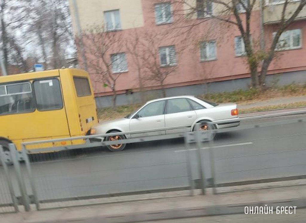 Сегодня в Бресте произошло несколько ДТП. Фото от очевидцев