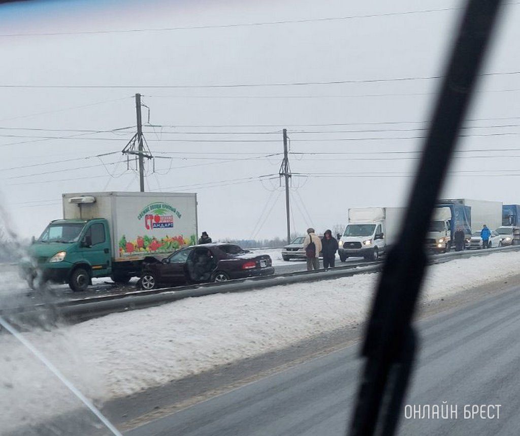 Сегодня на дорогах Брестской области и района. Фото ДТП