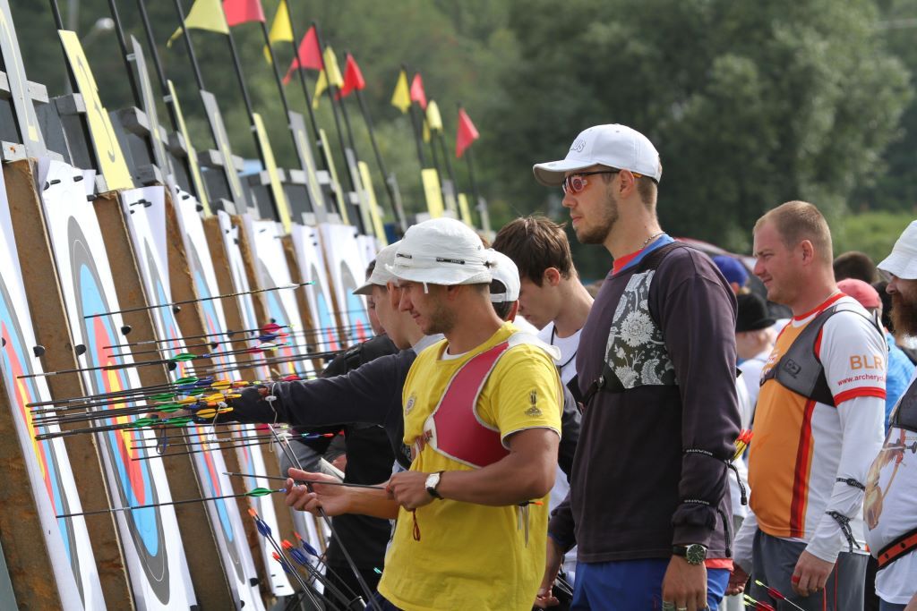 В Бресте проходит Международный турнир по стрельбе из лука
