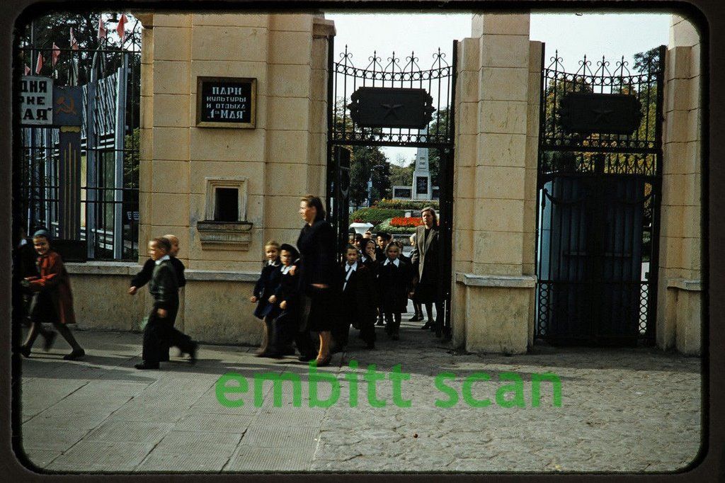 Читатель: Посмотрите, каким был Брест в 1956 году. Узнали места?