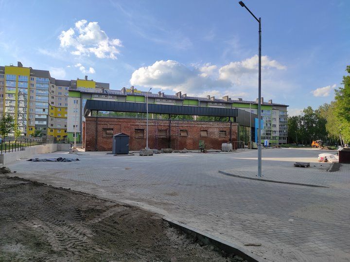 Было - стало (2017 и 2022 год). Новая жизнь военной постройки царских времён по ул. Красногвардейской в Бресте