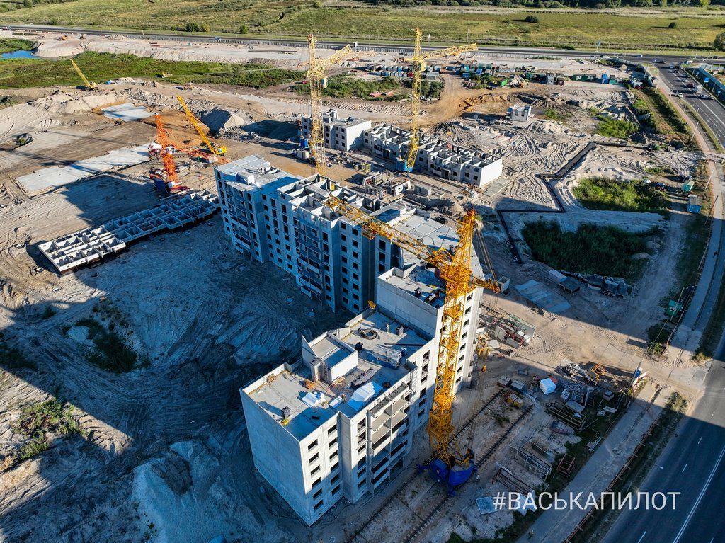 Смотрим с высоты, как идёт строительство нового района в Бресте