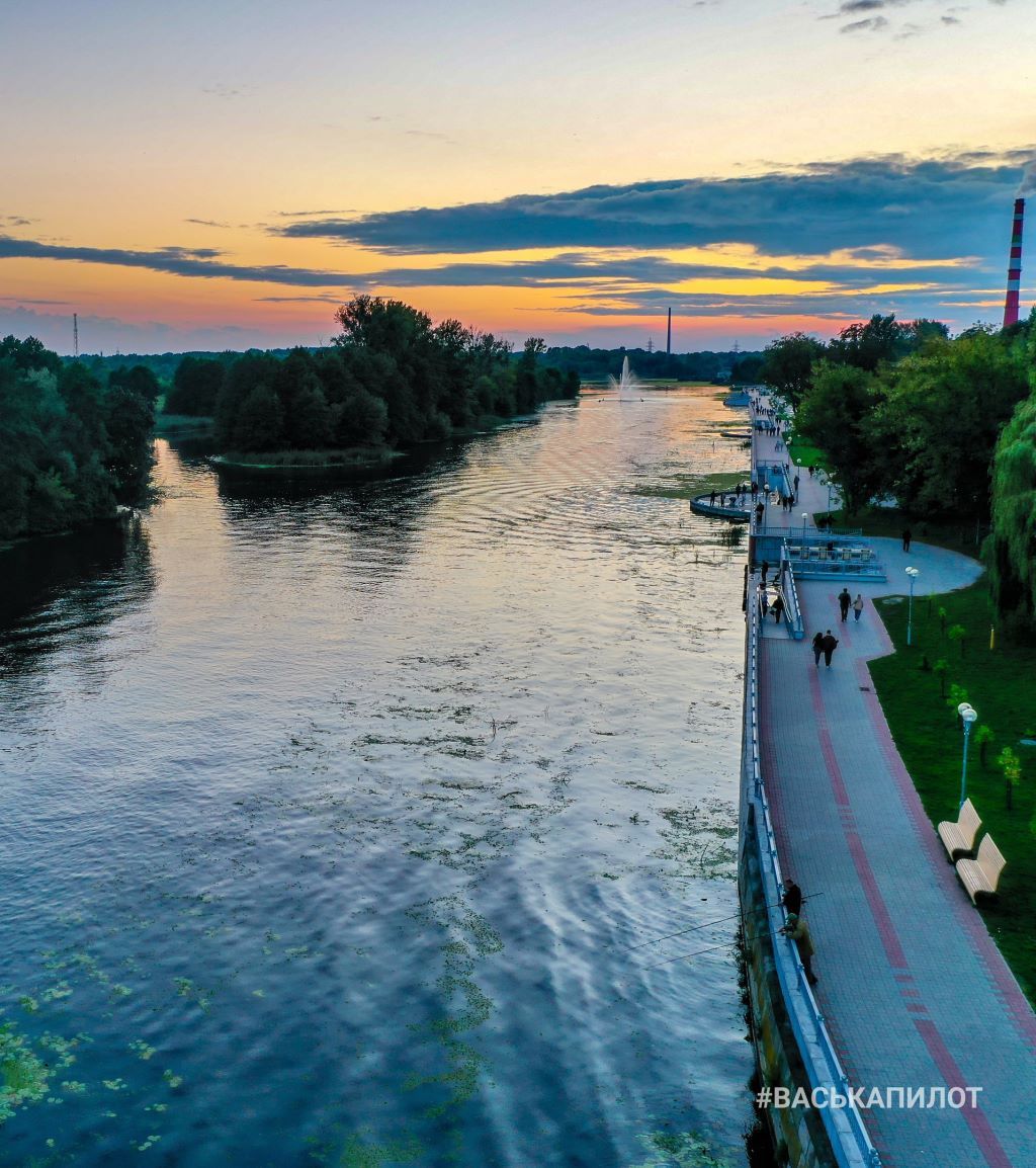 Брест, Набережная. Последние дни лета 2021