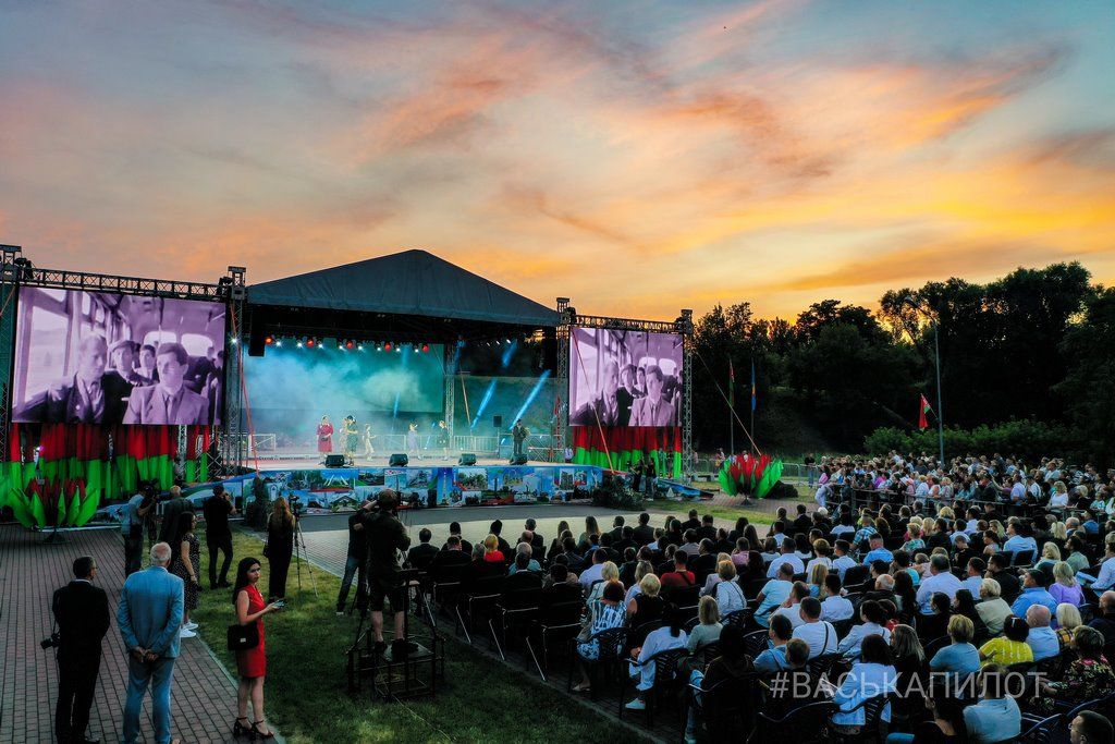 Сейчас в Брестской крепости