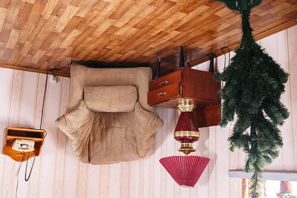 Читатель: Как вам идея? Дом-перевёртыш в Минской области