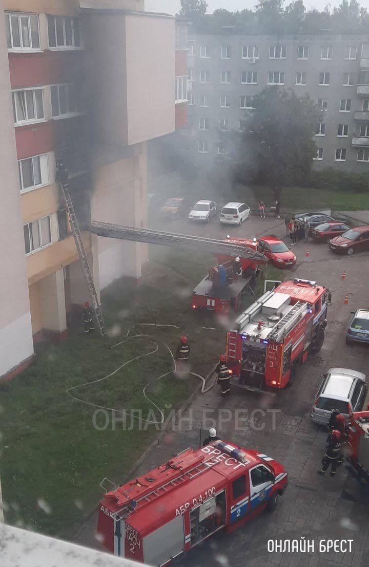 Читатель: Сегодня в Бресте на Московской горела квартира