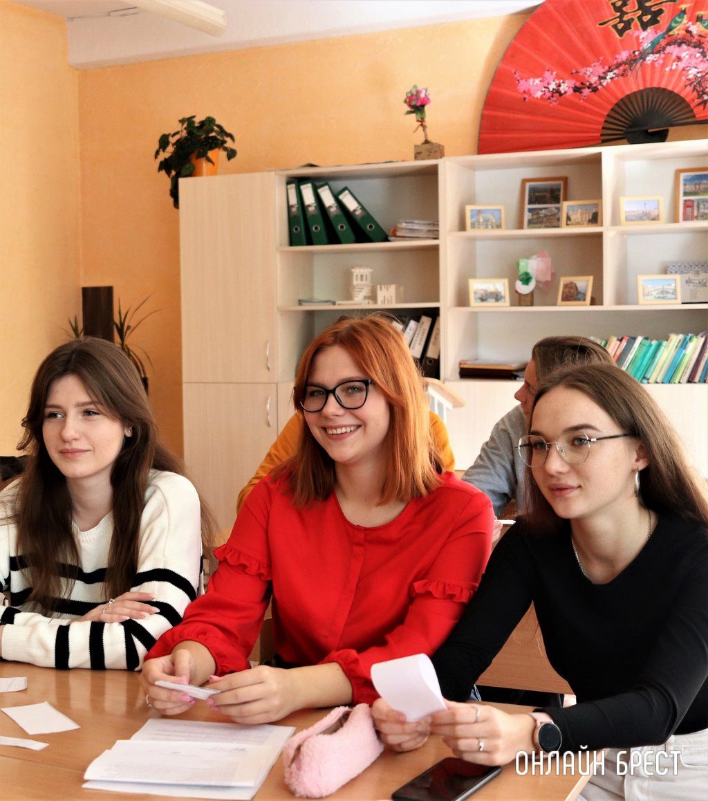 Читатель: Шестой день недели в школе № 28 г. Бреста проходит активно, ярко и с настроением