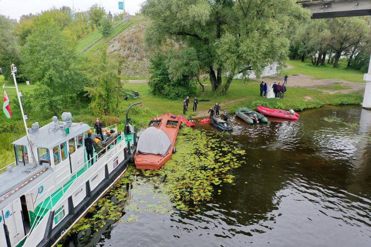 В Бресте спасатели устроили показательные выступления. Посмотрите видео
