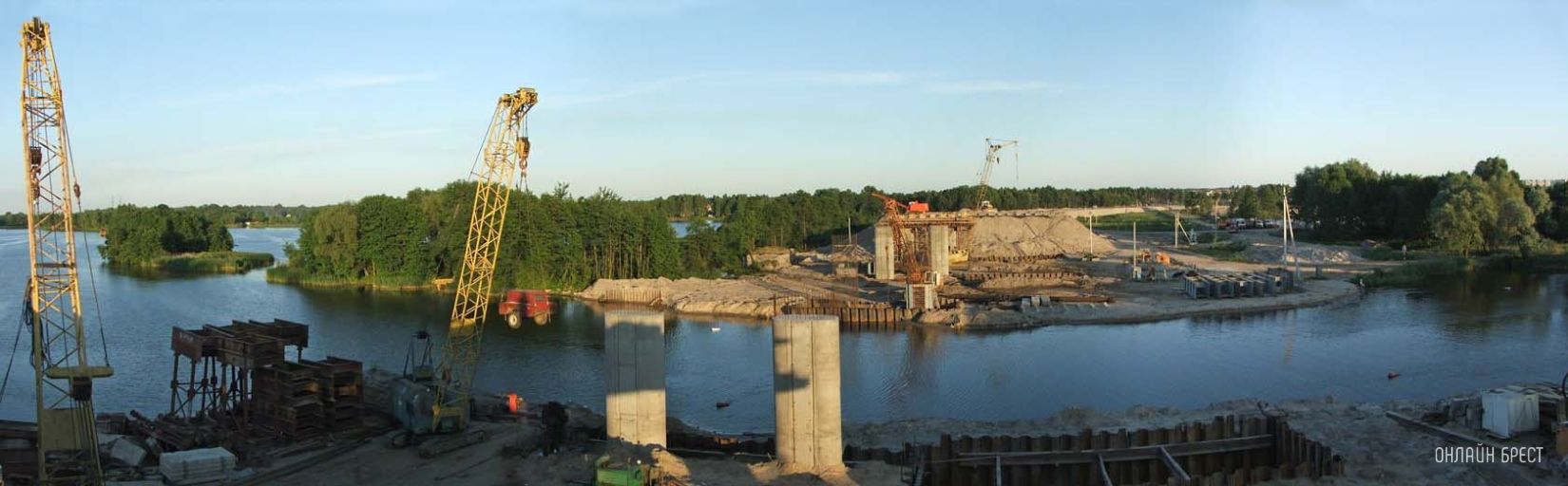 Читатель: Назад в прошлое. Строительство моста в Бресте. Узнали мост на фото?